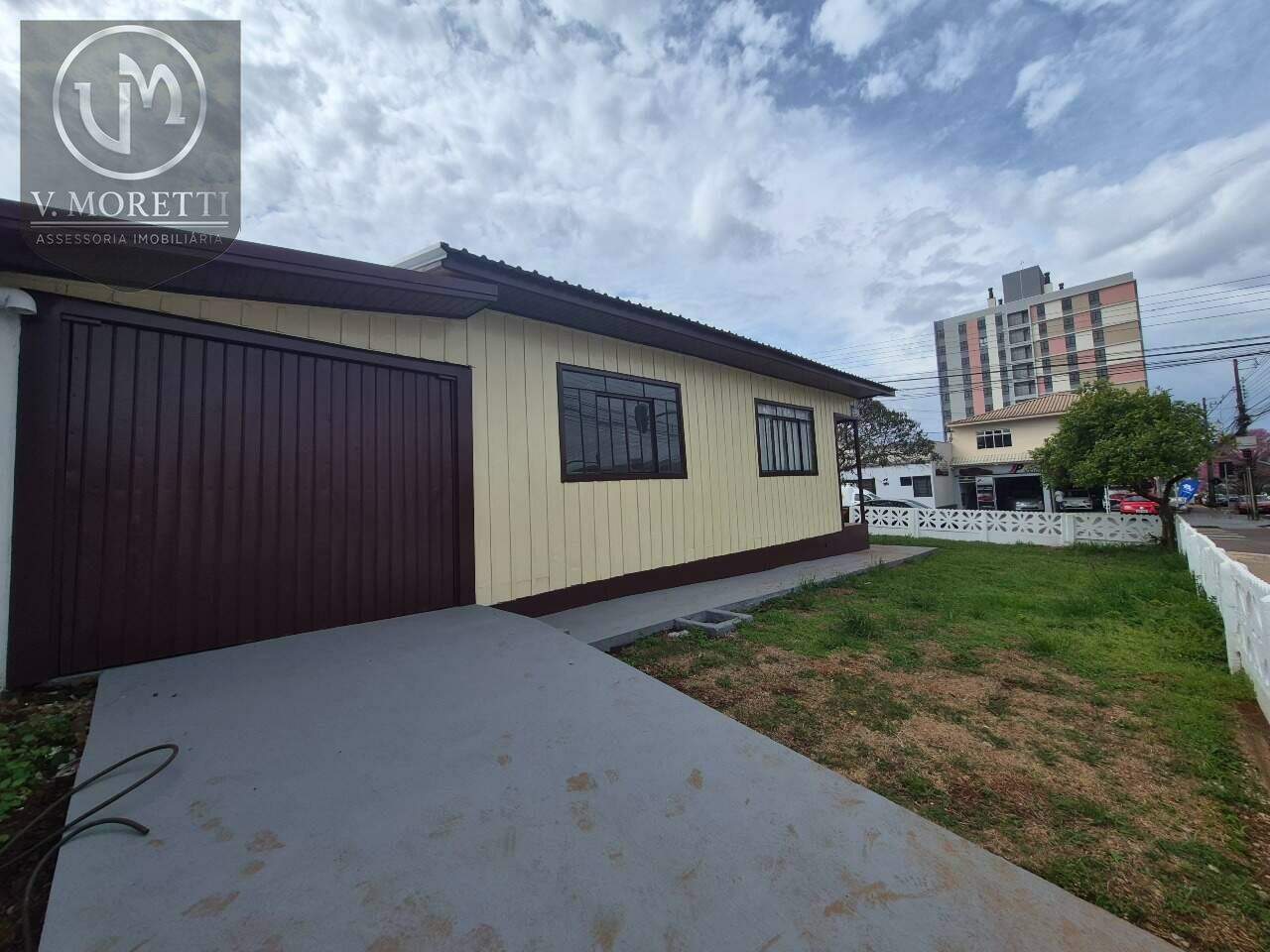 Casa para aluguel no Neva: 
