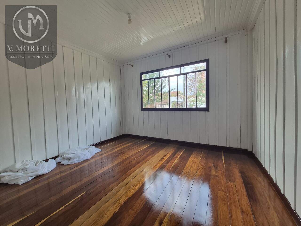 Casa para aluguel no Neva: 