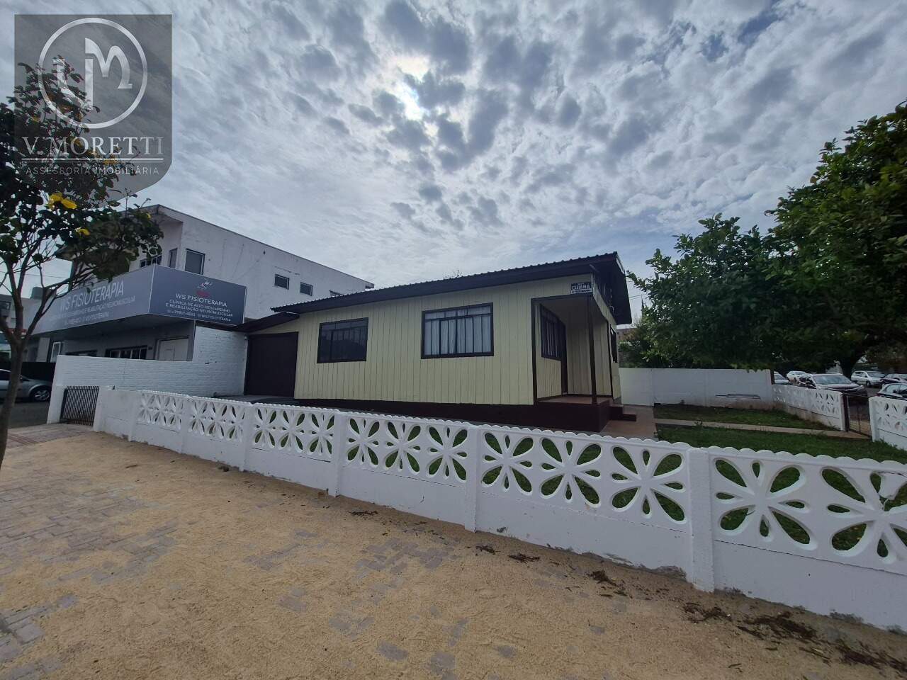 Casa para aluguel no Neva: 