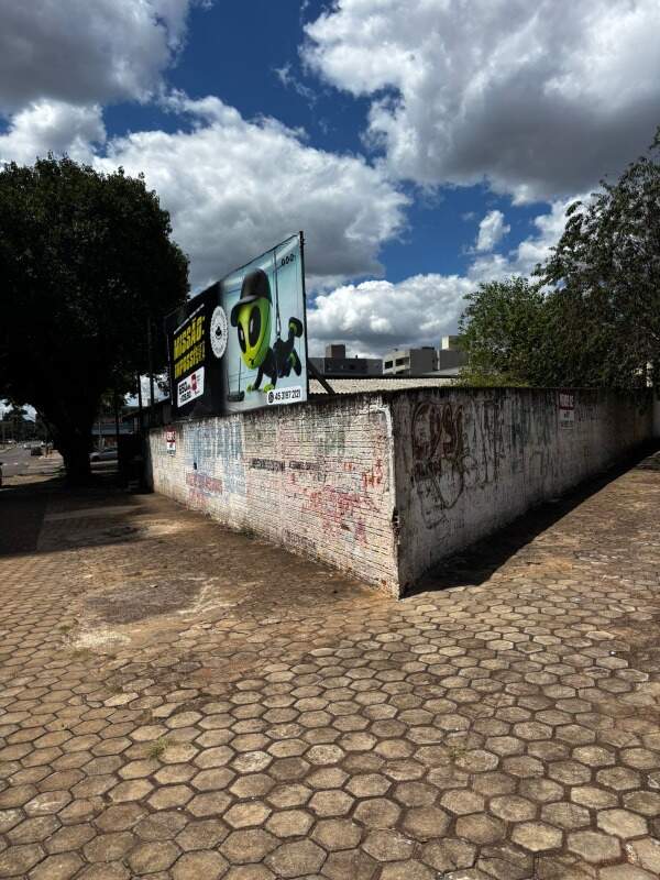 Terreno à venda no Coqueiral: 