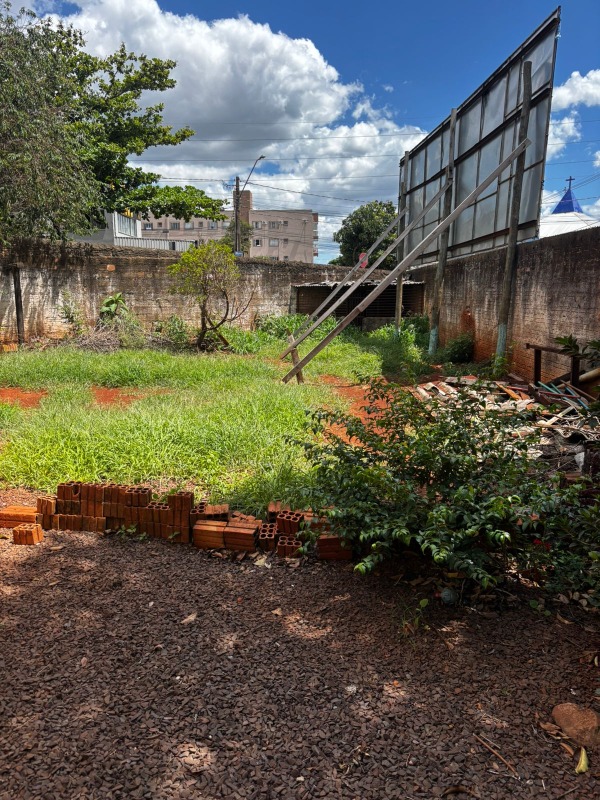 Terreno à venda no Coqueiral: 