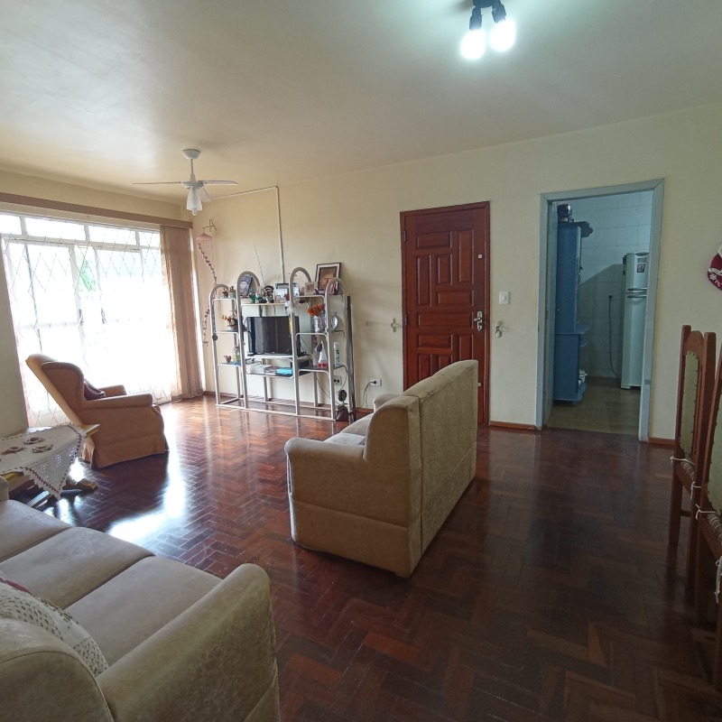 Casa à venda no Centro: 