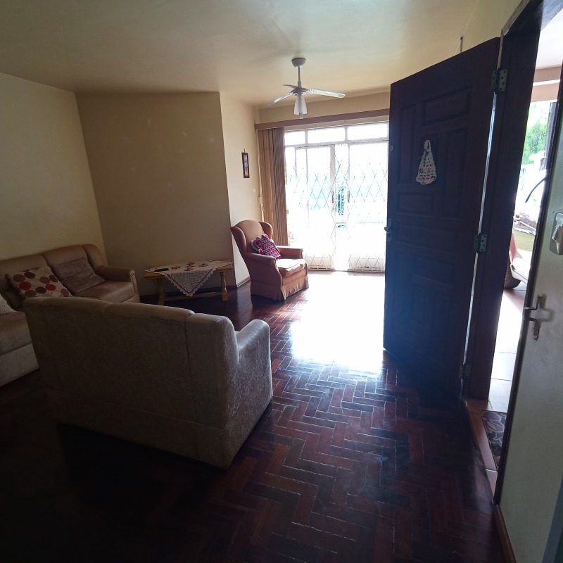 Casa à venda no Centro: 