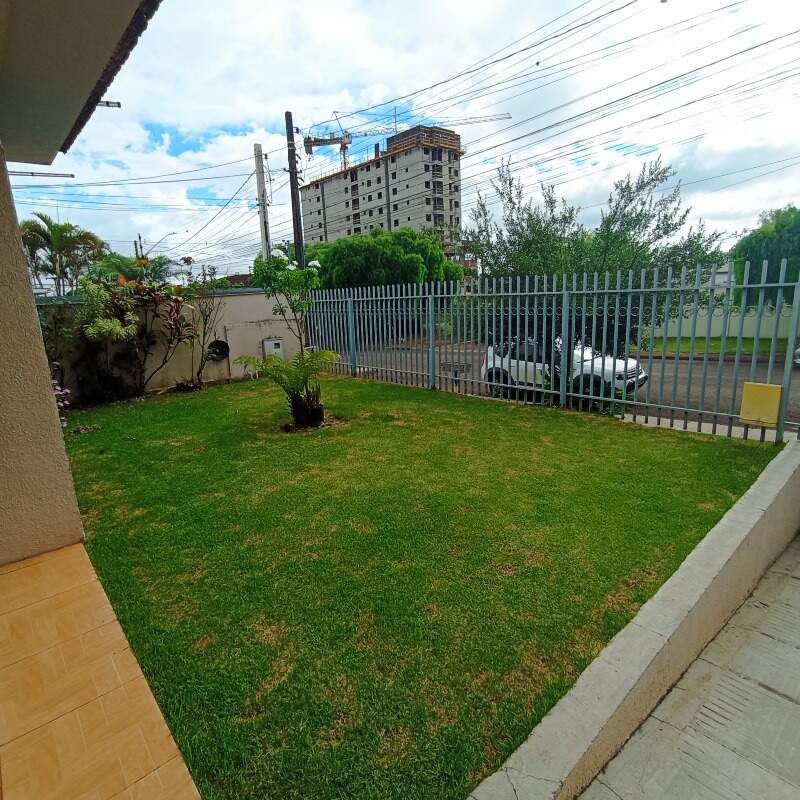 Casa à venda no Centro: 