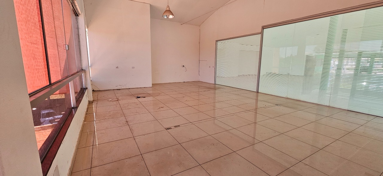 Sala para aluguel no Centro: 