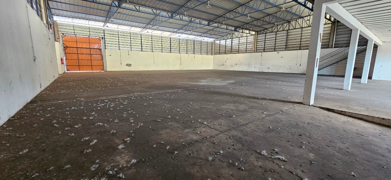 Barracão para aluguel no Cataratas: 