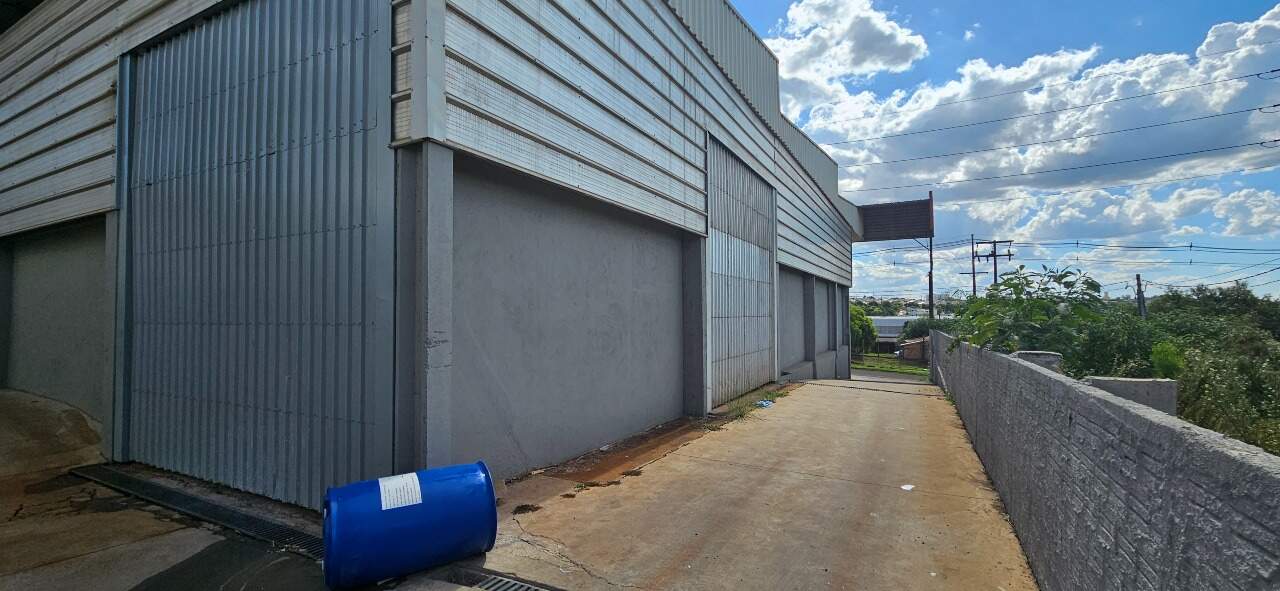 Barracão para aluguel no Cataratas: 