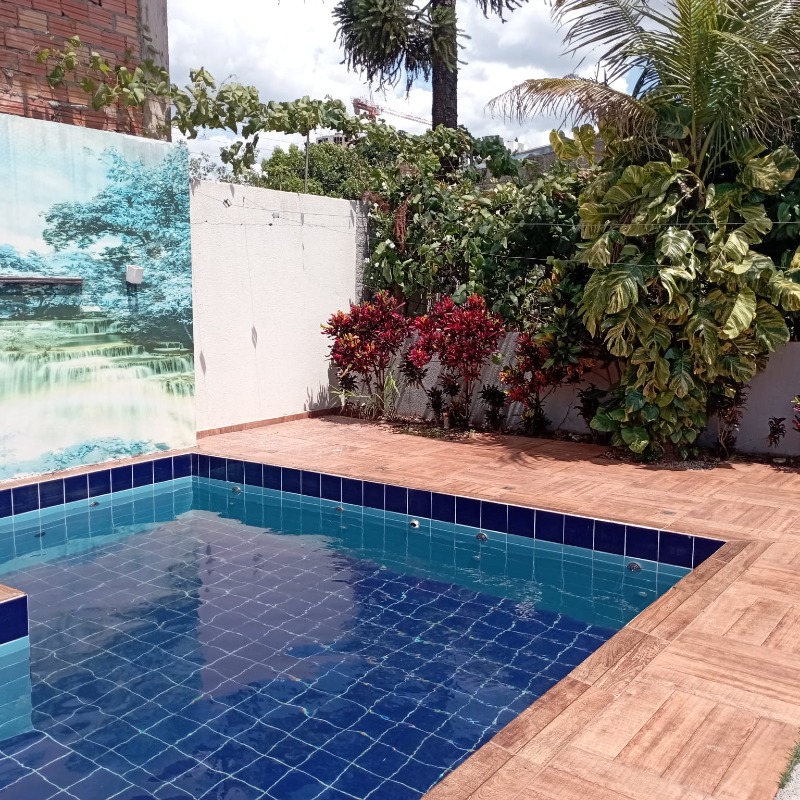 Casa à venda no Tropical: 