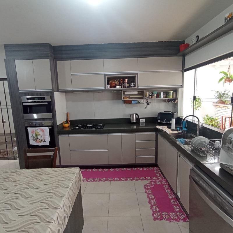 Casa à venda no Tropical: 