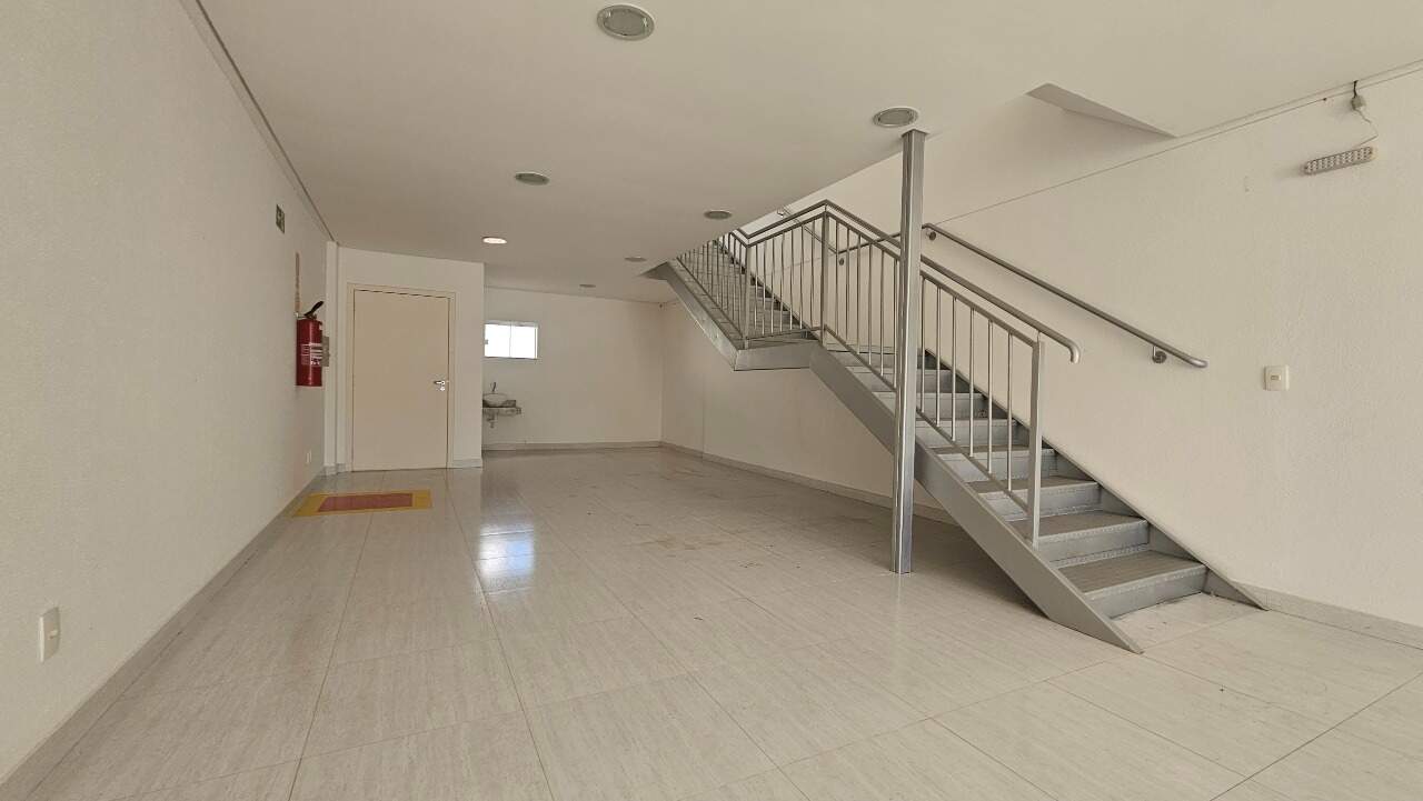 Sala para aluguel no Centro: 