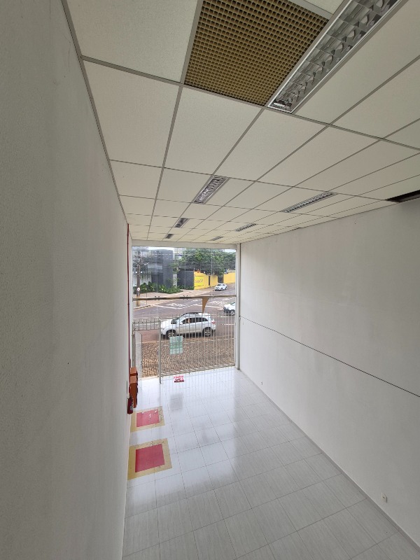 Sala para aluguel no Centro: 