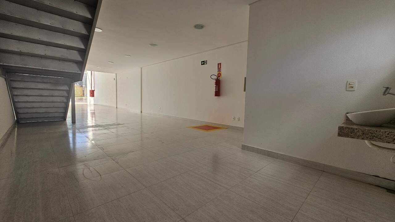 Sala para aluguel no Centro: 