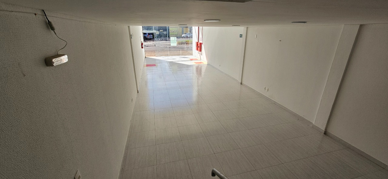 Sala para aluguel no Centro: 