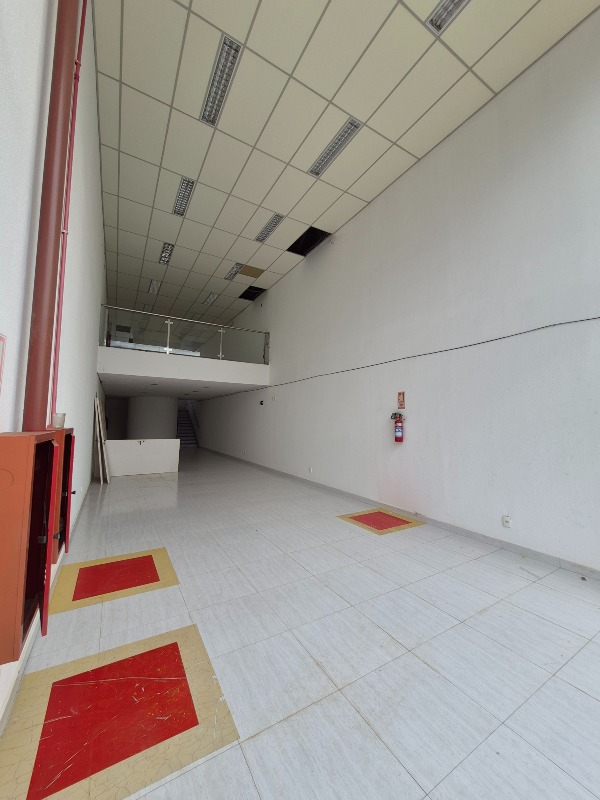 Sala para aluguel no Centro: 