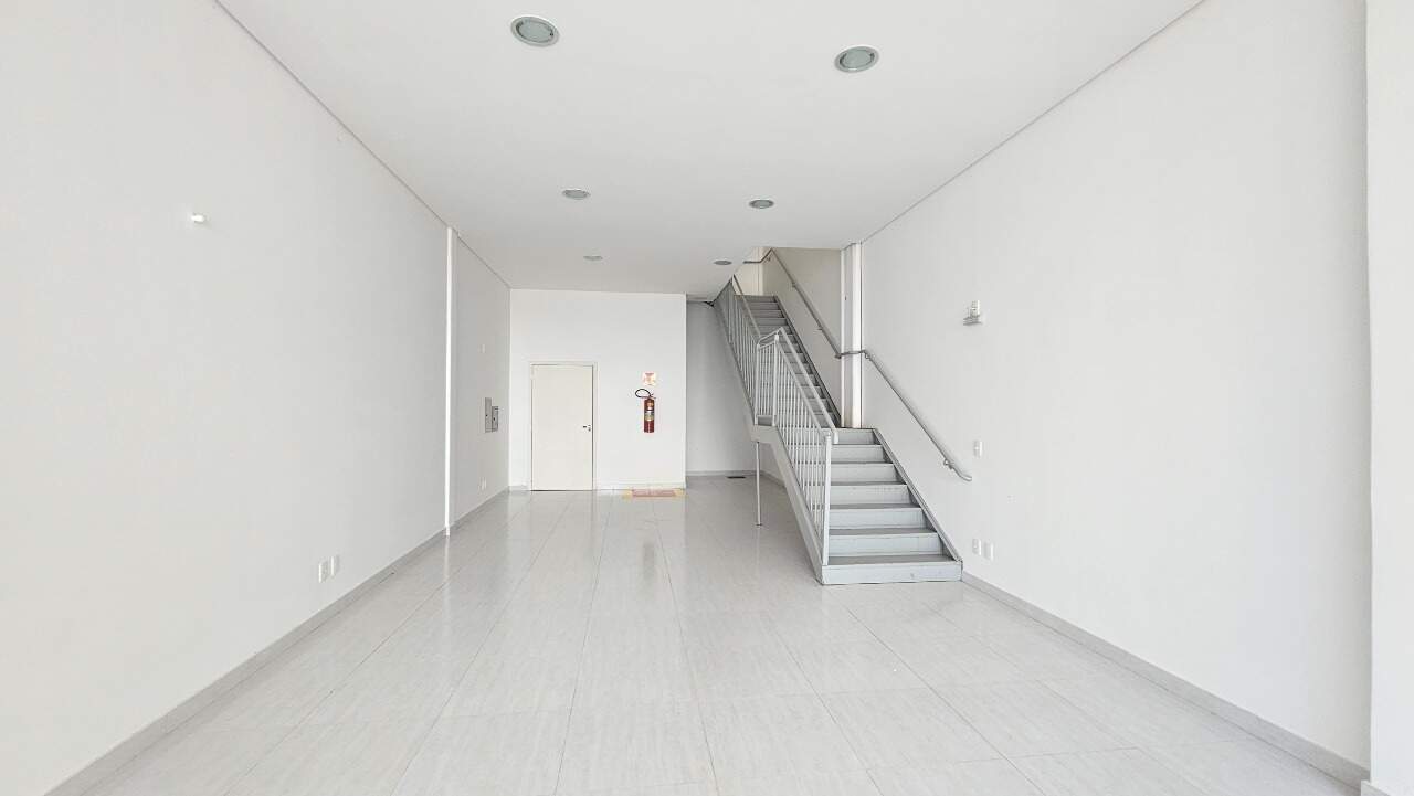 Sala para aluguel no Centro: 