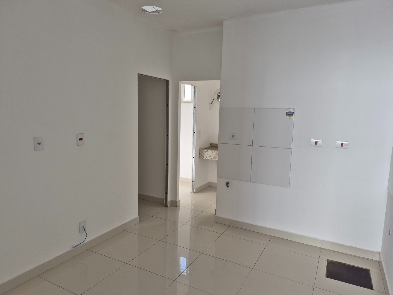 Sala para aluguel no Centro: 