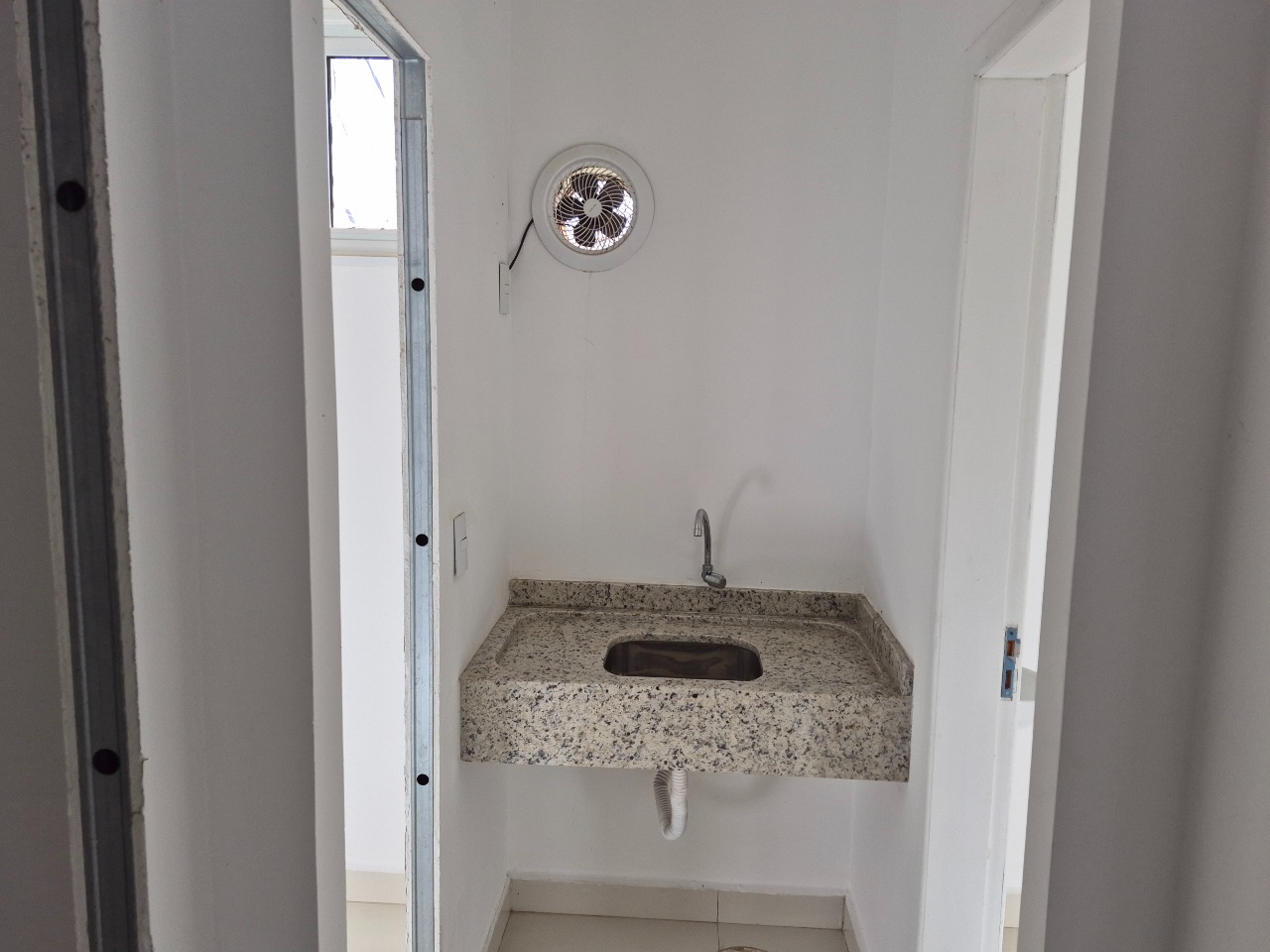 Sala para aluguel no Centro: 