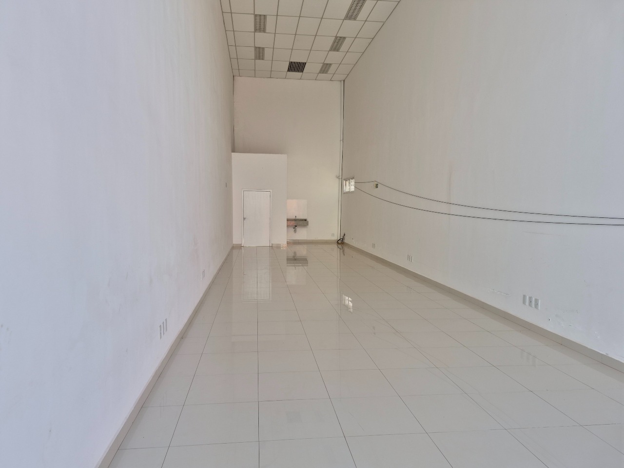 Sala para aluguel no Centro: 