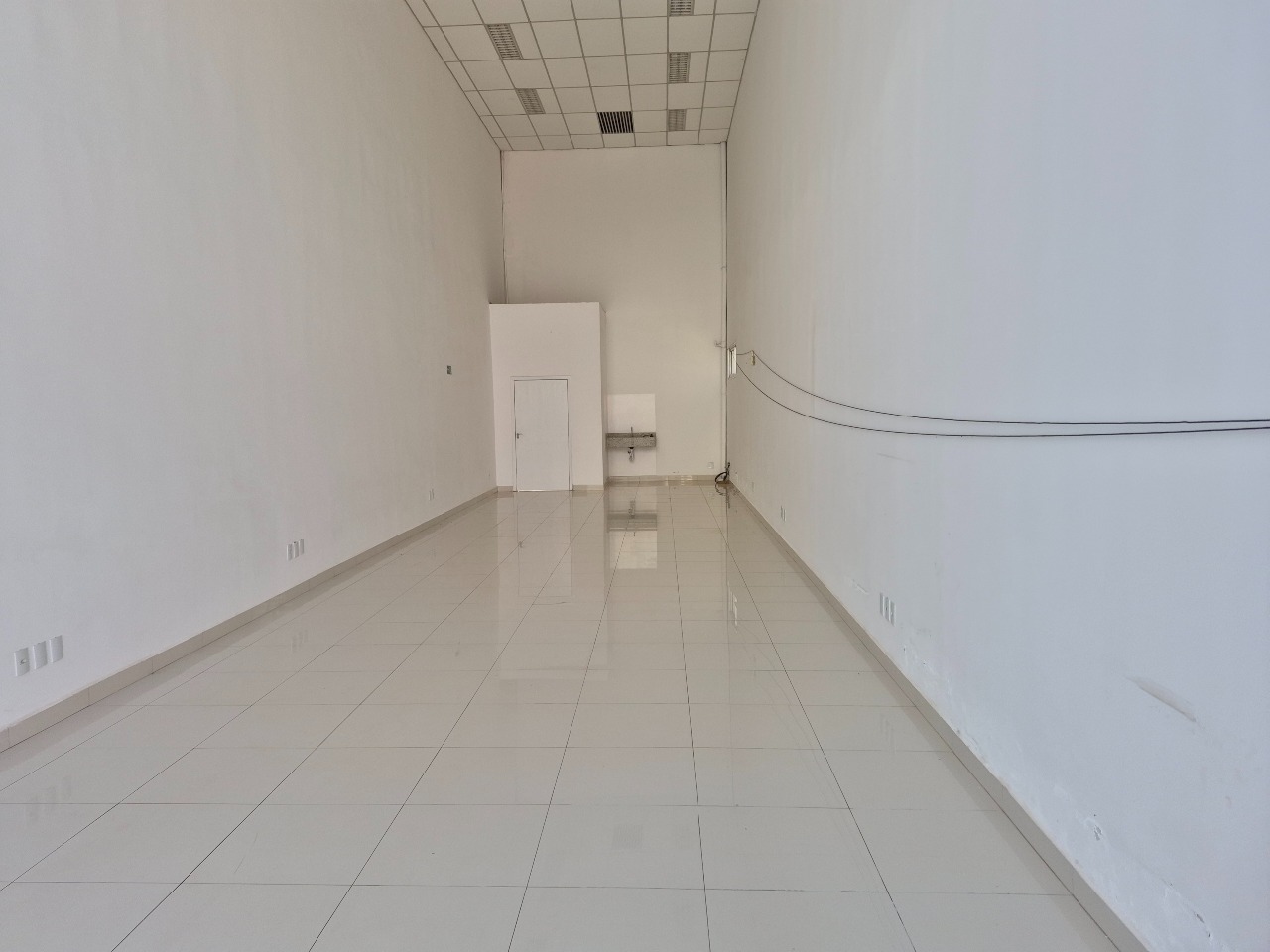 Sala para aluguel no Centro: 