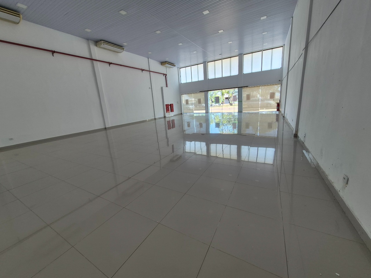 Sala para aluguel no Centro: 