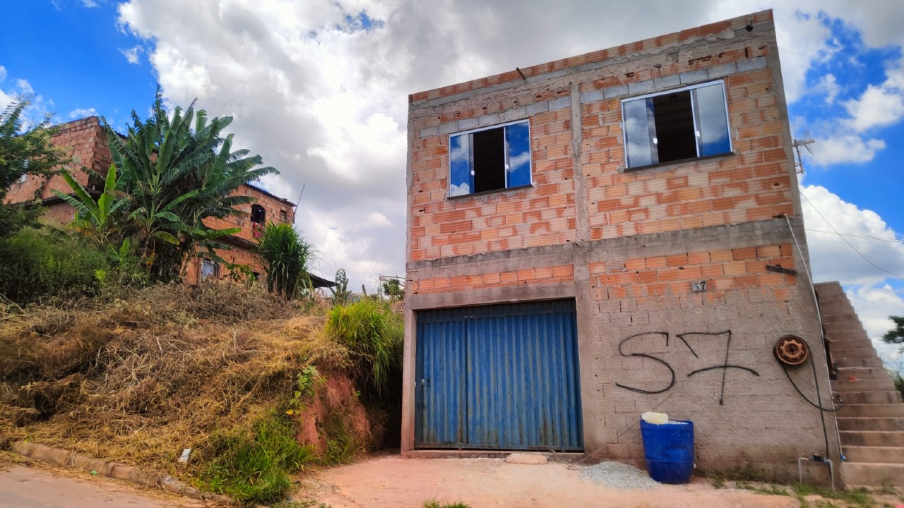 Casa à venda no Jequitibá: 