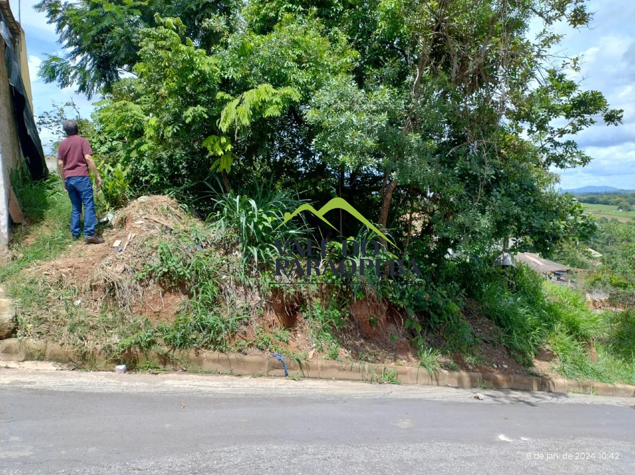 Lote à venda no Pedra Branca: 