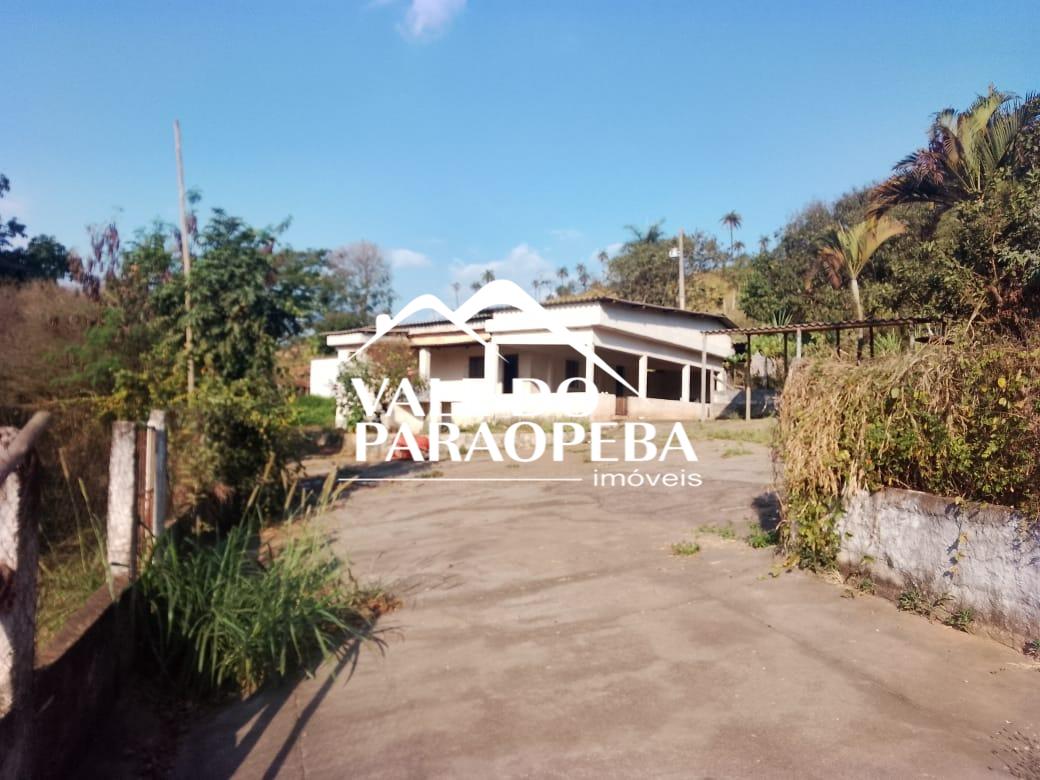 Sítio à venda no Tupanuara : 