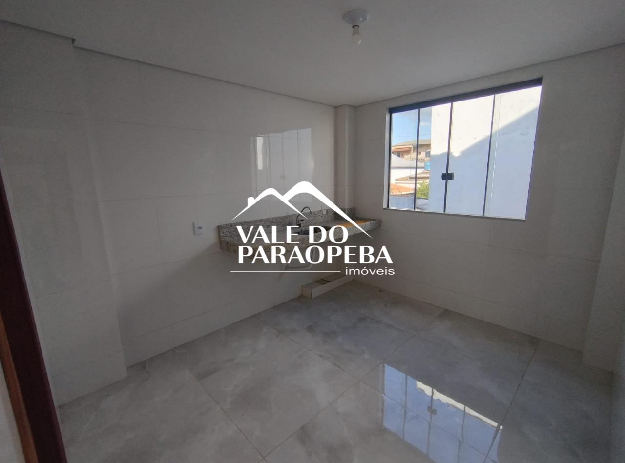 Casa à venda no Resplendor: 