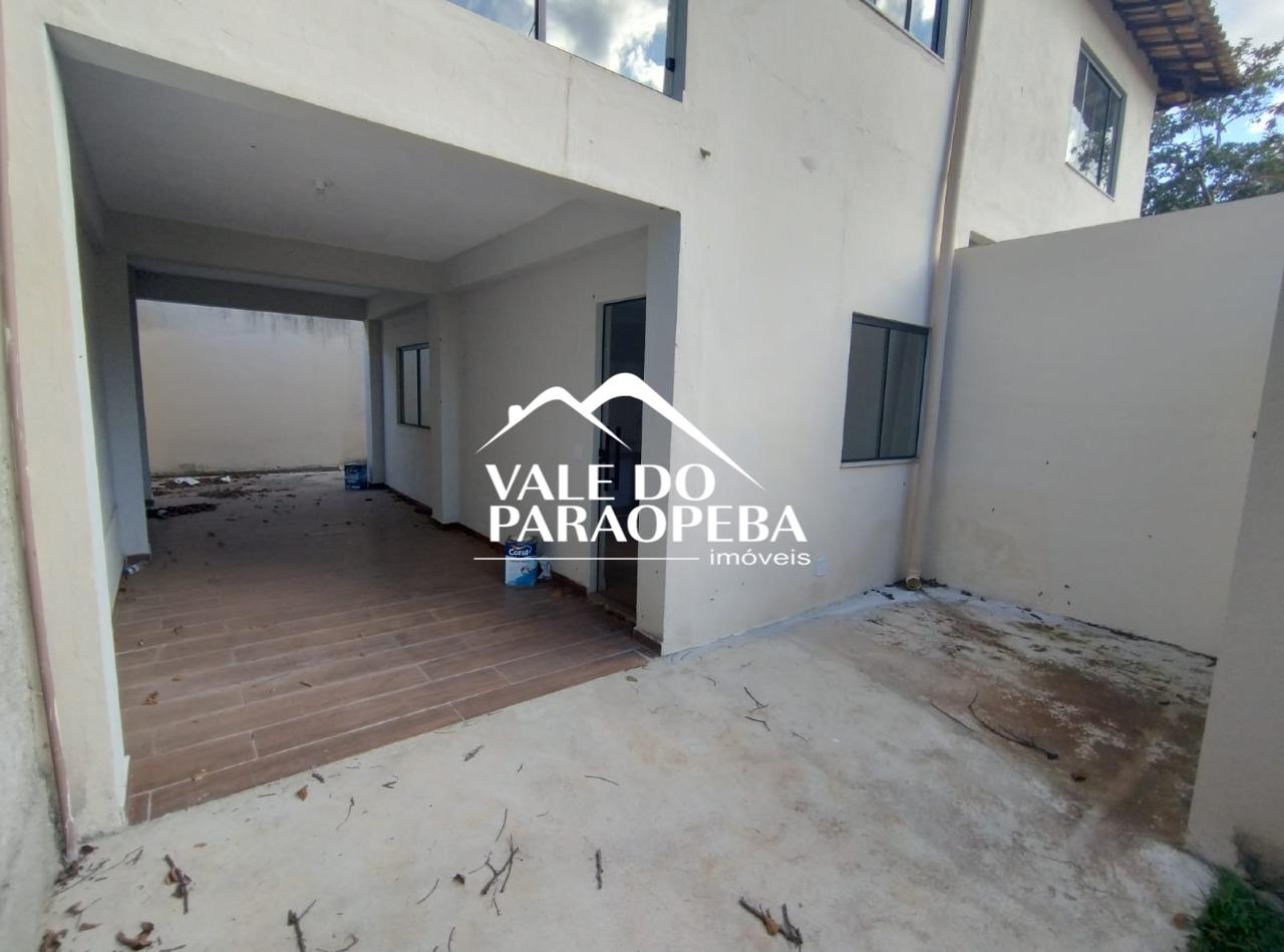 Casa à venda no Resplendor: 