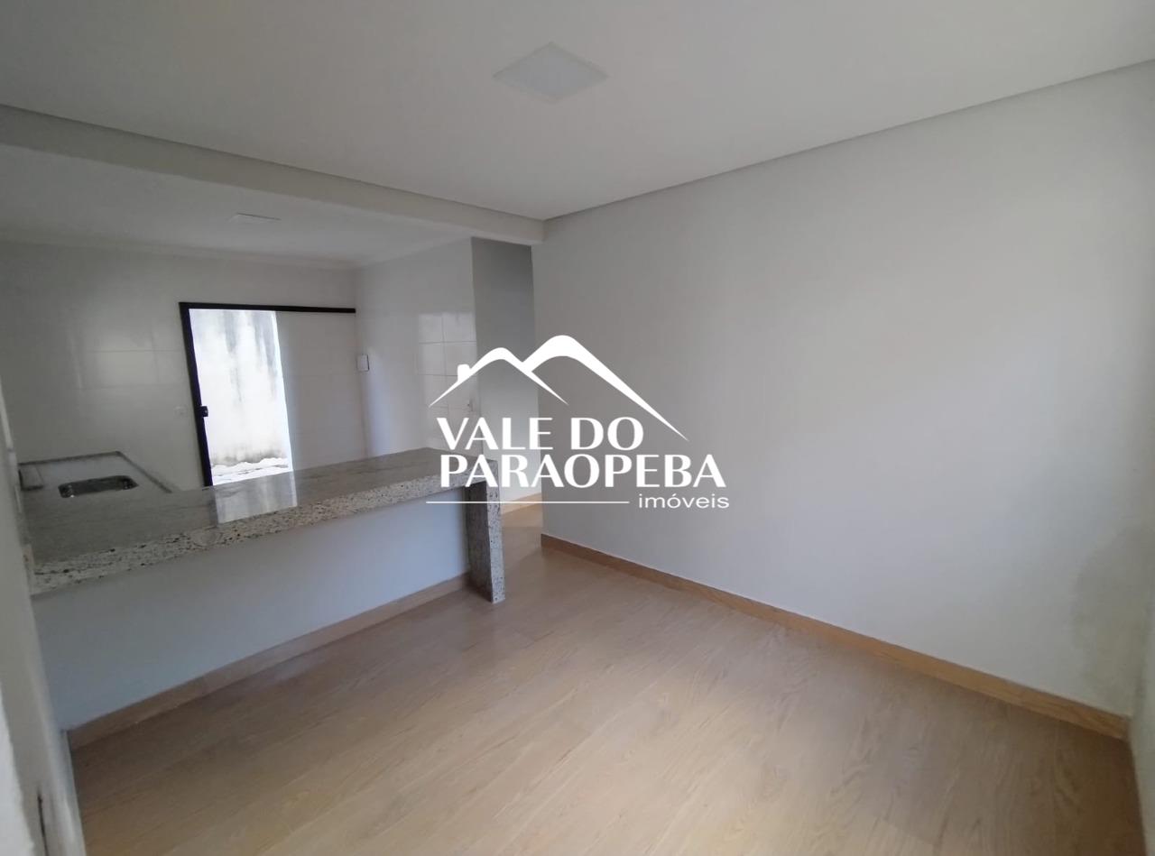 Casa à venda no Resplendor: 