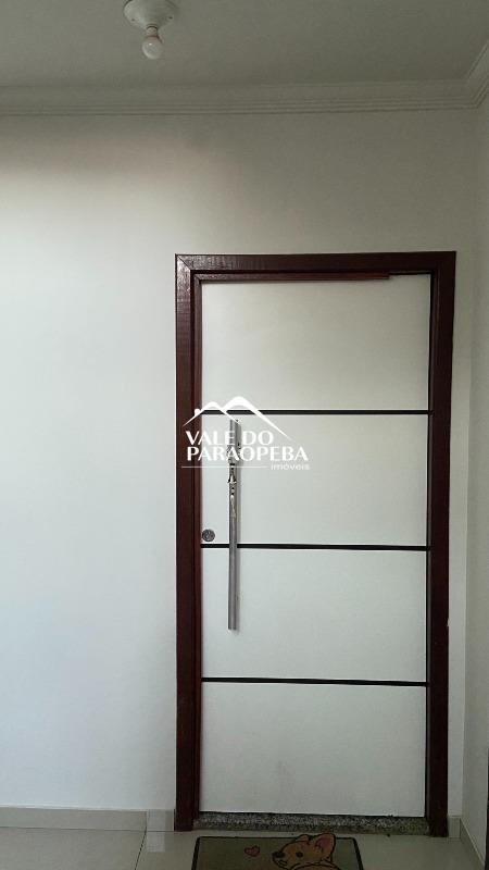 Apartamento à venda no Canarinho: 