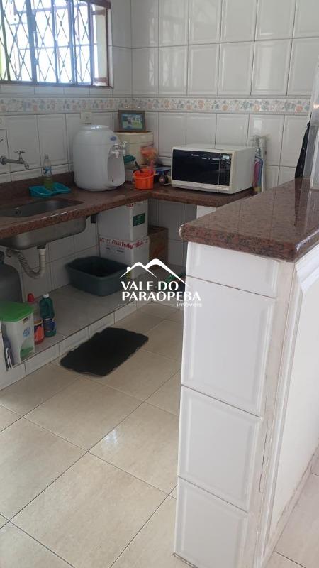 Casa à venda no Jardim das Roseiras: 