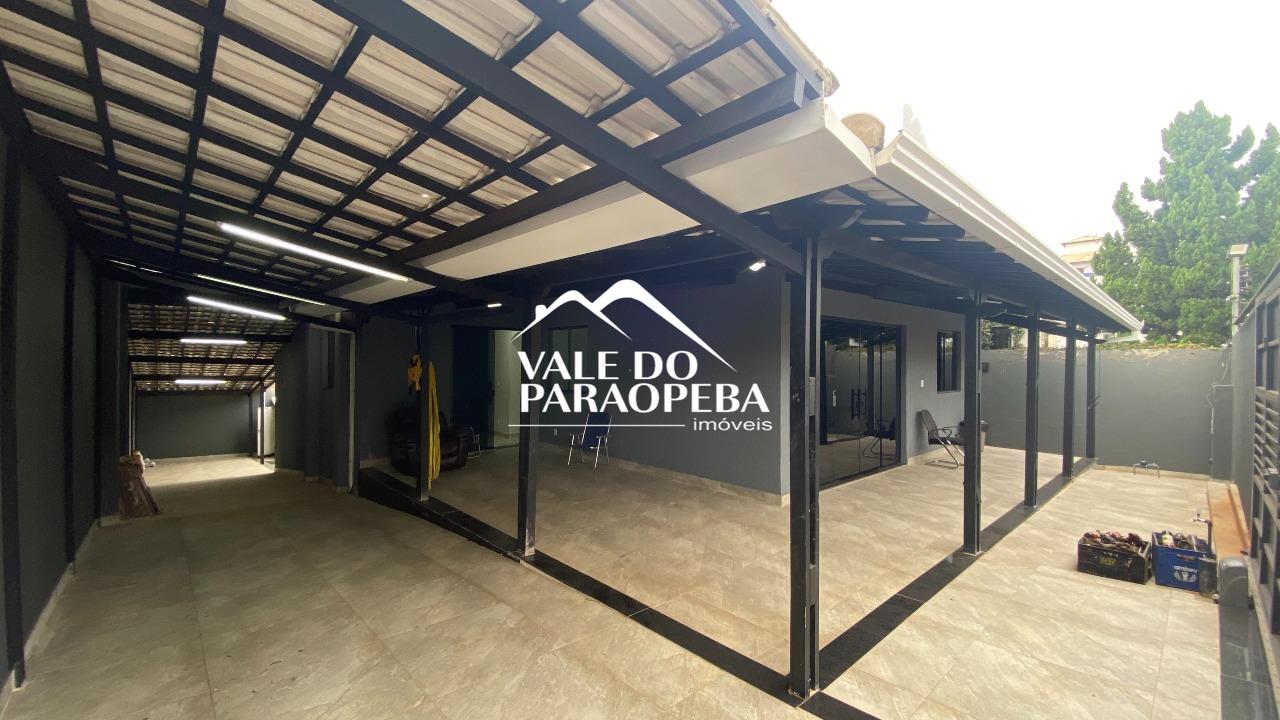 Casa à venda no Centro: 