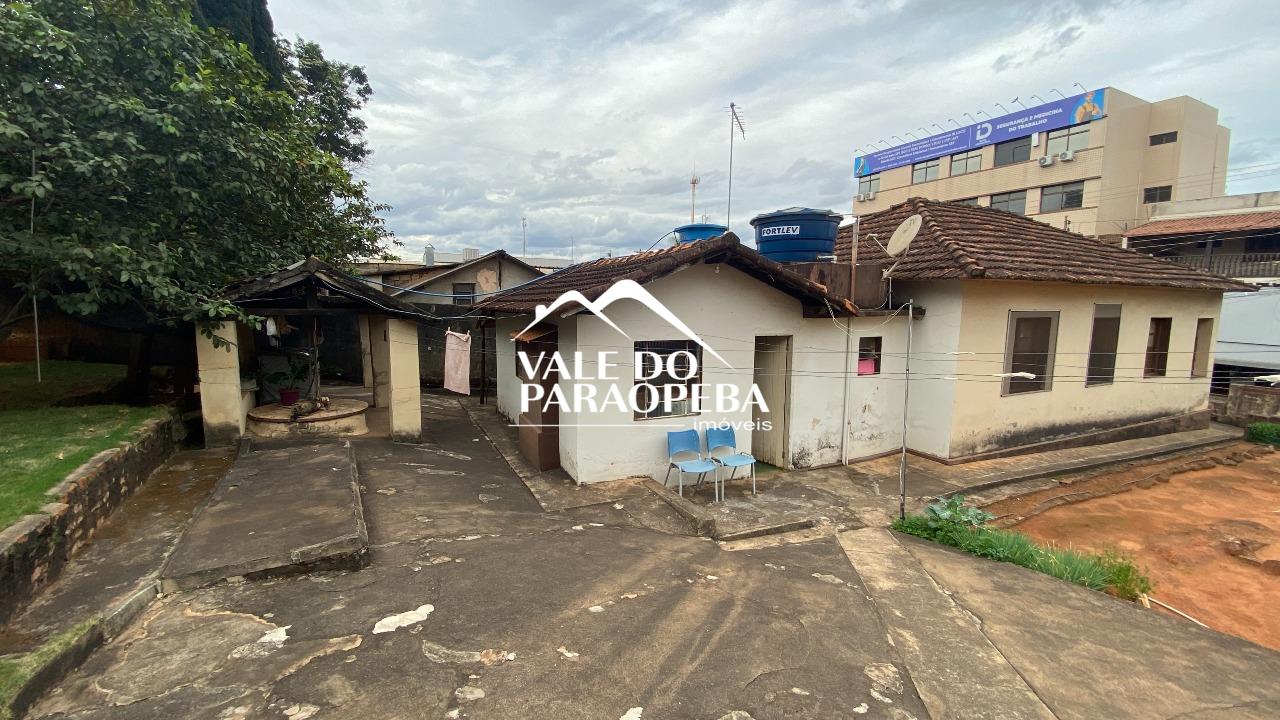 Terreno à venda no Centro: 