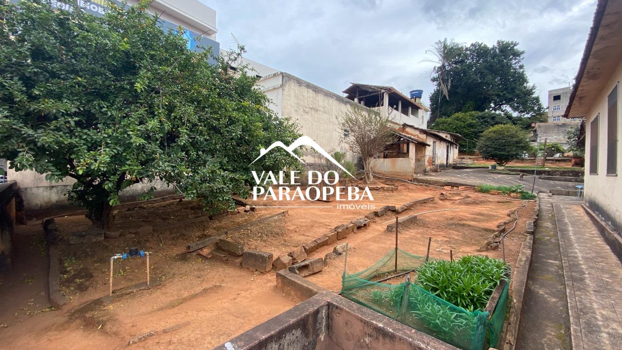 Terreno à venda no Centro: 