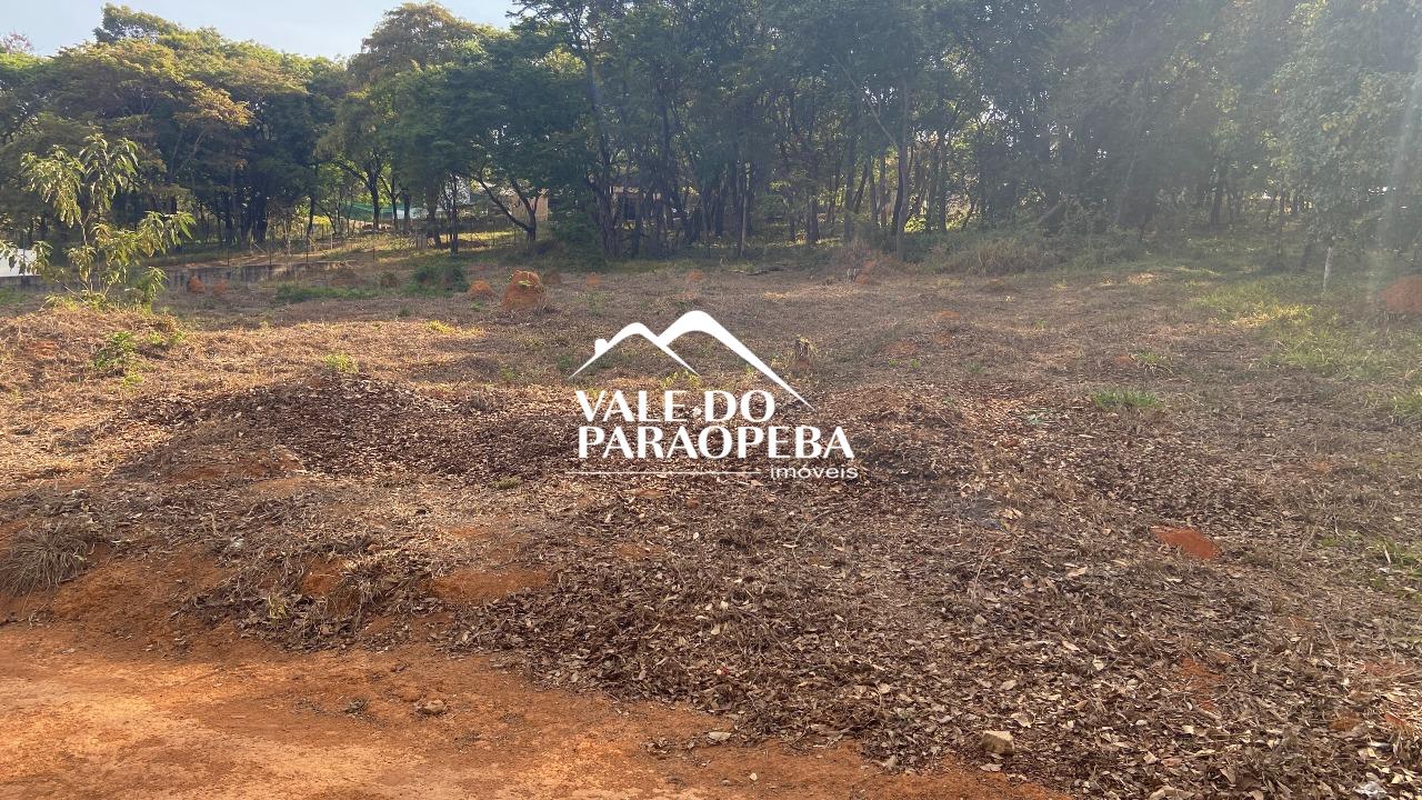 Lote à venda no Condomínio Vale do Cedro: 