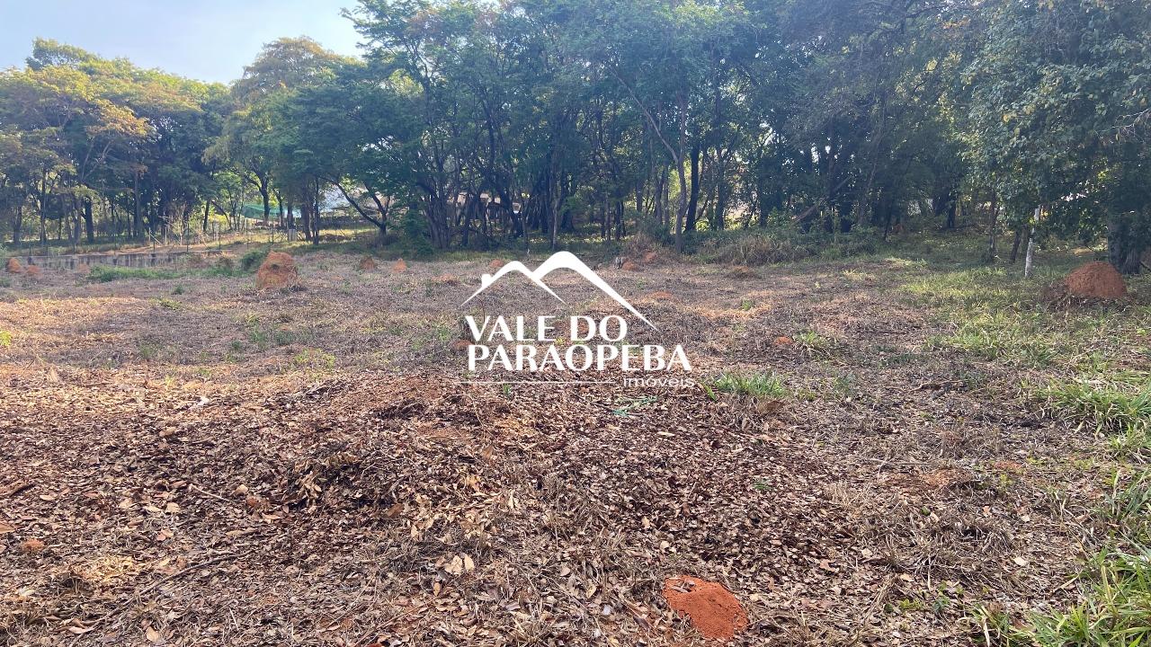 Lote à venda no Condomínio Vale do Cedro: 