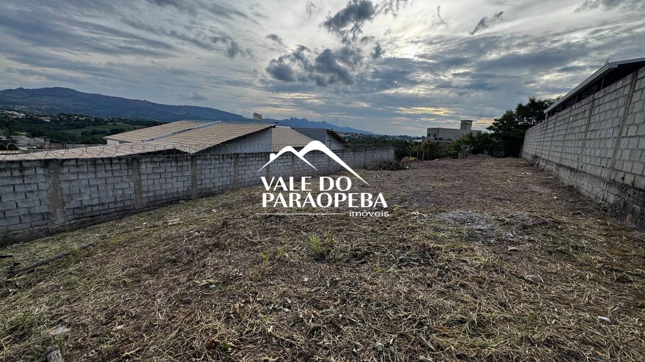 Lote à venda no Pedra Branca: 