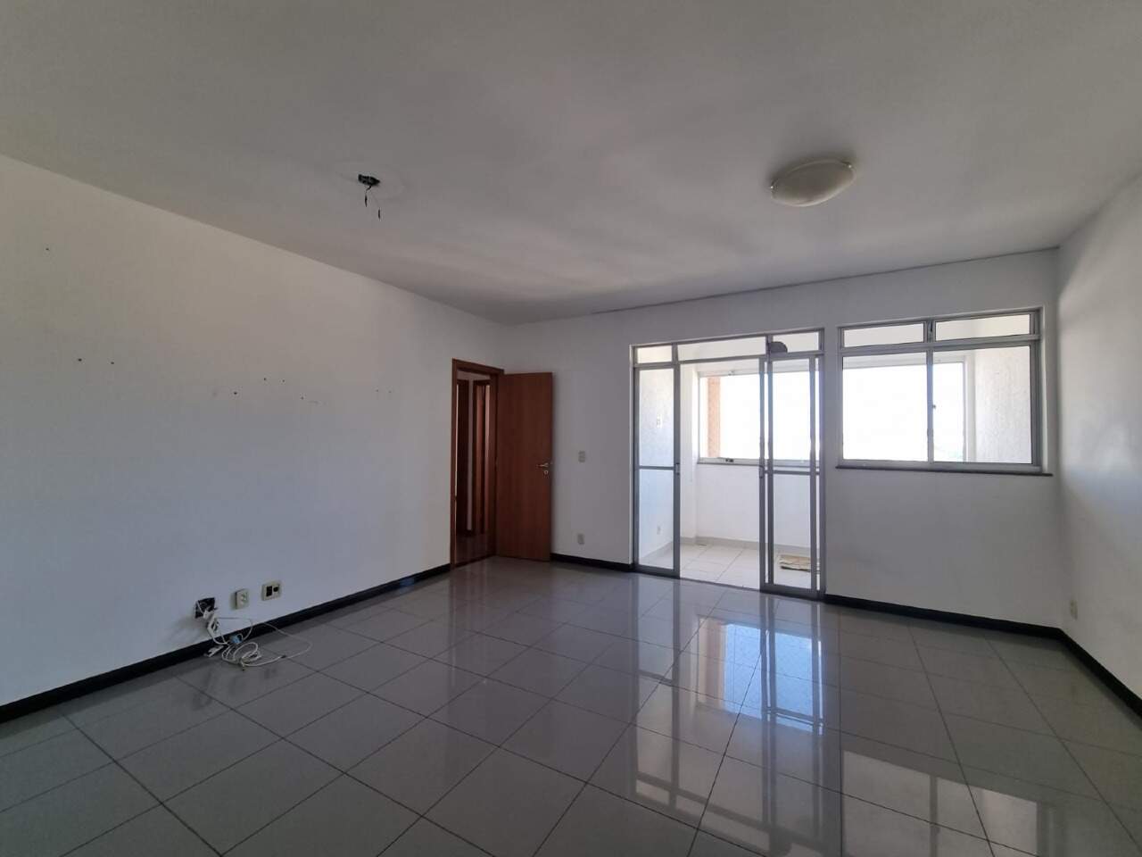 Imagem do imóvel Apartamento para aluguel, 3 quartos, 1 suíte, 2 vagas, Buritis - Belo Horizonte/MG