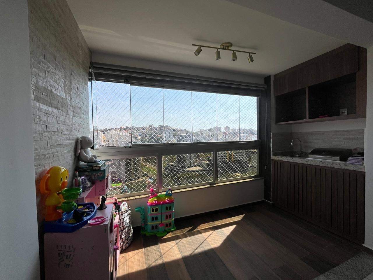 Imagem do imóvel Apartamento para aluguel, 4 quartos, 1 suíte, 2 vagas, Buritis - Belo Horizonte/MG