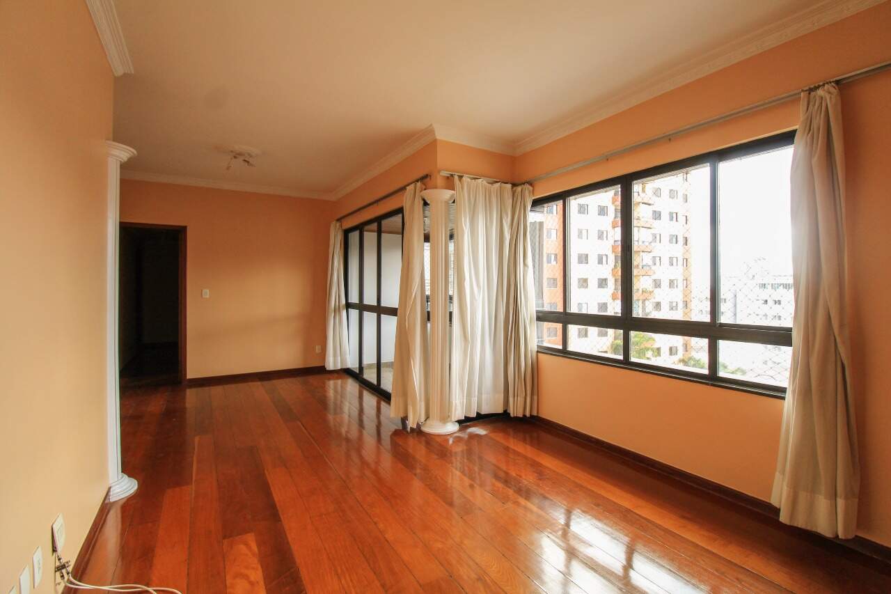 Imagem do imóvel Apartamento com 3 quartos para alugar no Buritis em Belo Horizonte de 107m²