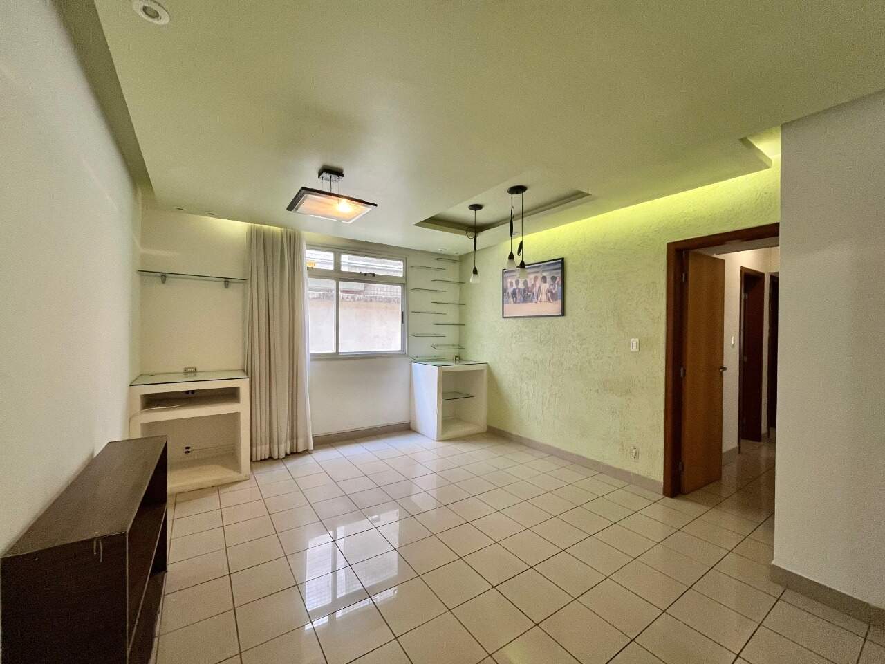 Imagem do imóvel Apartamento para aluguel, 3 quartos, 1 suíte, 2 vagas, Buritis - Belo Horizonte/MG