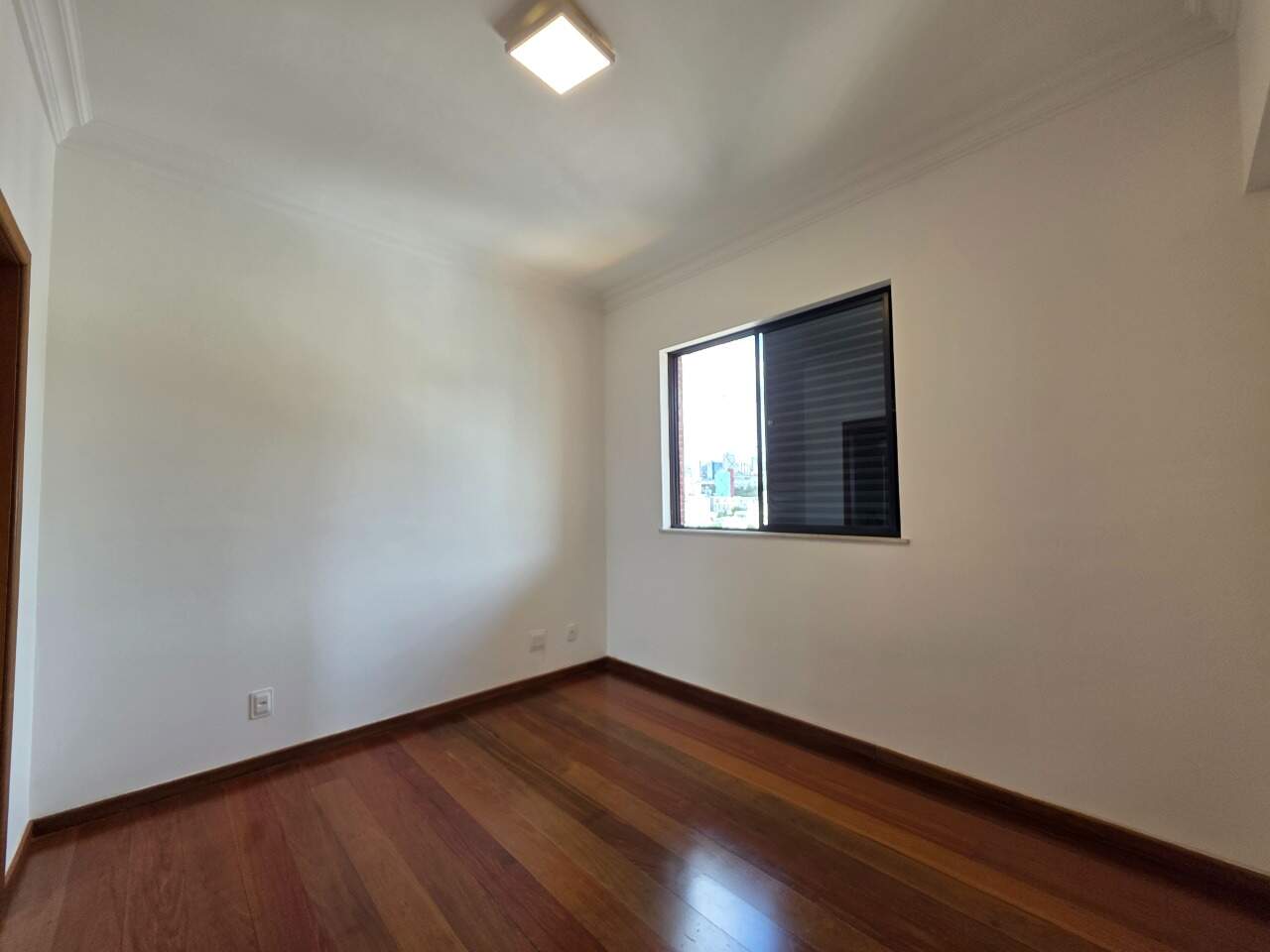 Imagem do imóvel Apartamento para aluguel, 3 quartos, 1 suíte, 2 vagas, Buritis - Belo Horizonte/MG