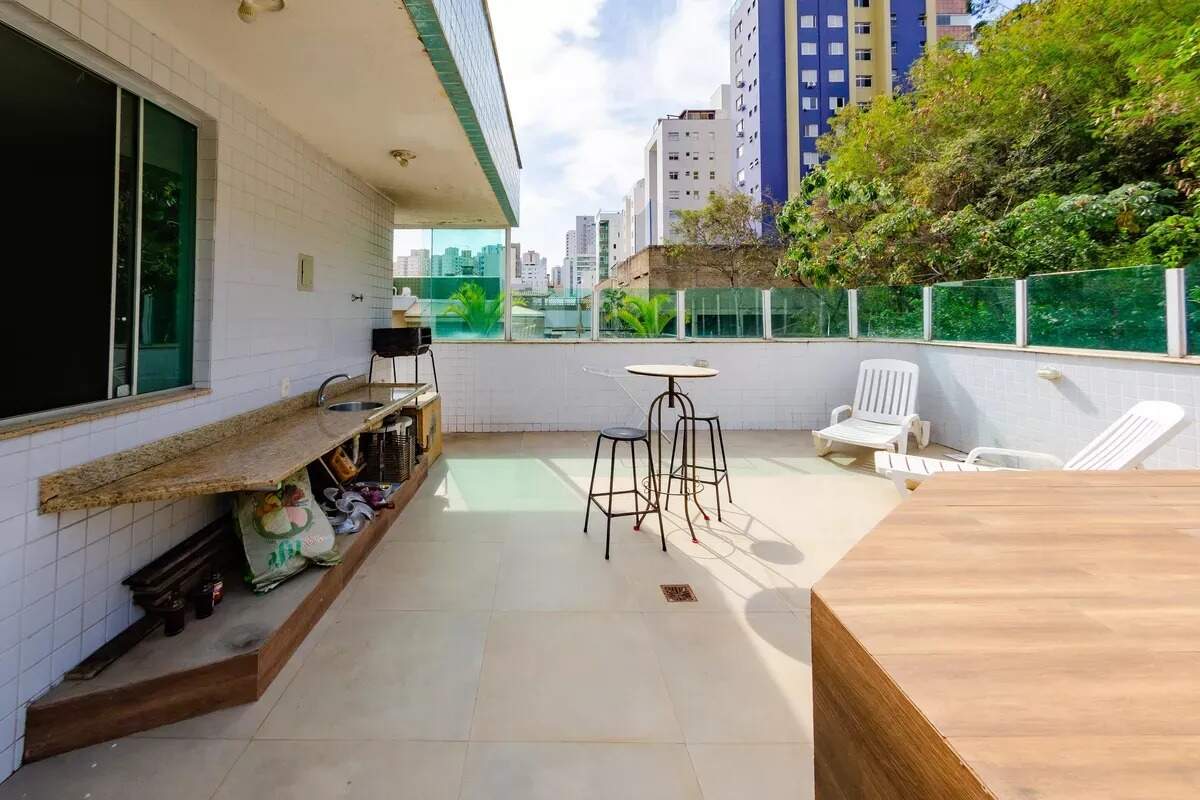 Imagem do imóvel Cobertura para locação no Buritis de 241,64m²