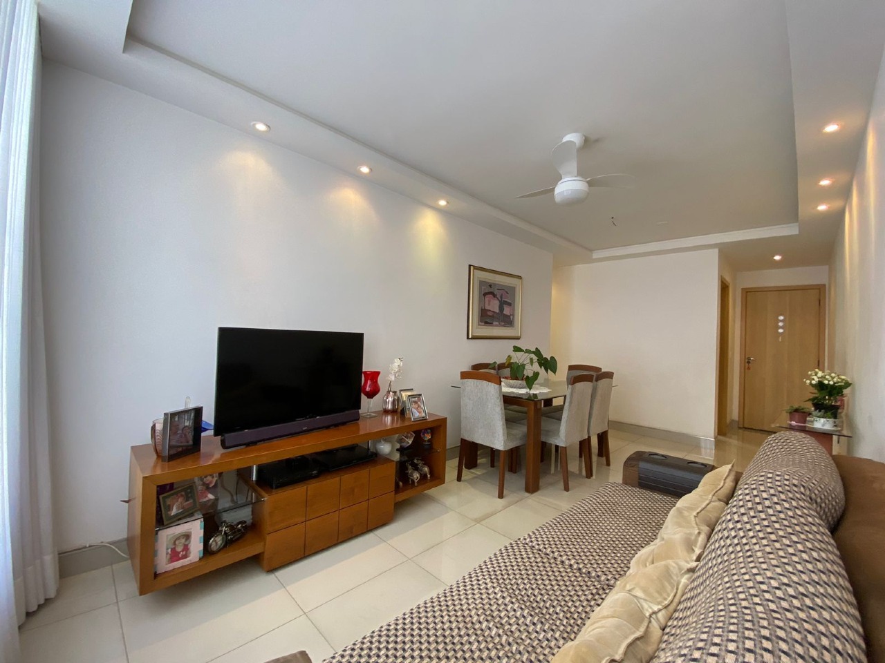 Imagem do imóvel Apartamento para aluguel, 3 quartos, 1 suíte, 2 vagas, Buritis - Belo Horizonte/MG