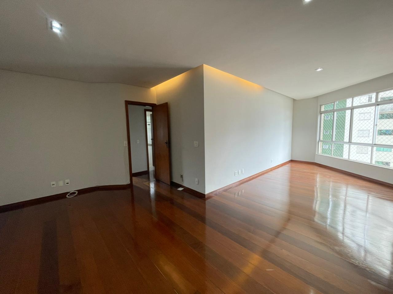 Imagem do imóvel Apartamento para aluguel, 3 quartos, 1 suíte, 2 vagas, Estoril - Belo Horizonte/MG