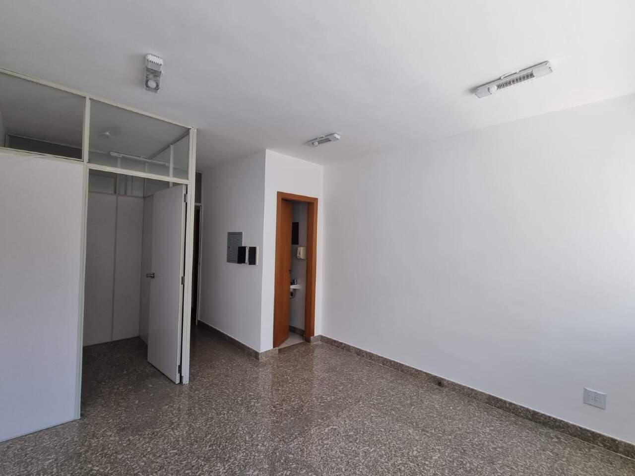 Imagem do imóvel Sala à venda, Buritis - Belo Horizonte/MG