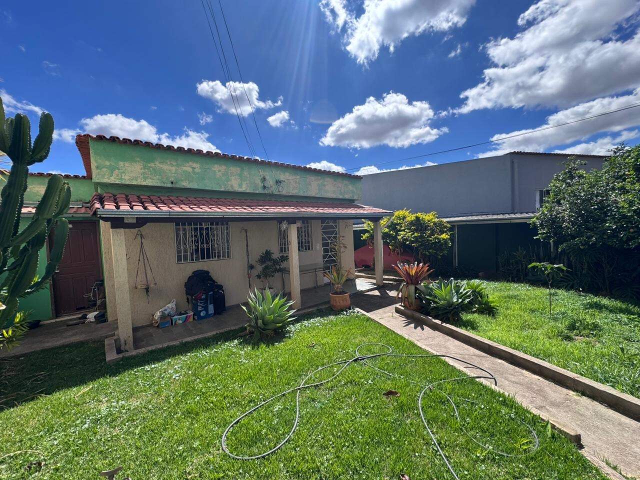 Imagem do imóvel Casa para aluguel, 3 quartos, 4 vagas, Palmeiras - Belo Horizonte/MG