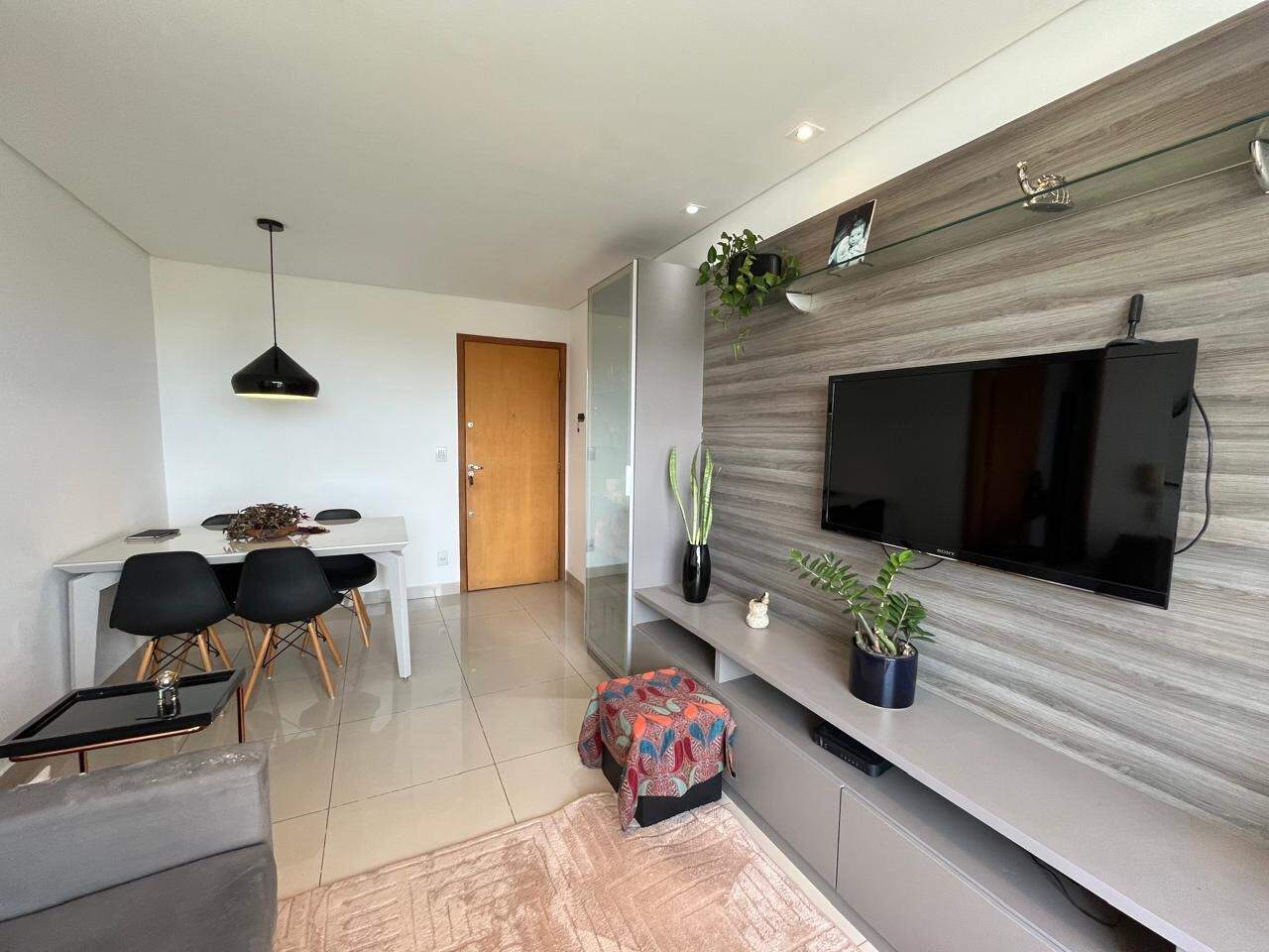 Imagem do imóvel Apartamento 2 quartos (1 suíte) com porcelanato no Buritis, Belo Horizonte — fundo, 1 vaga