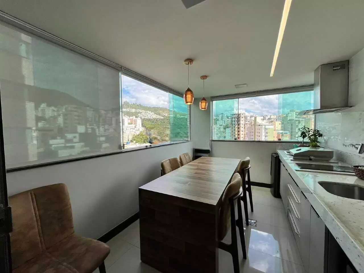 Imagem do imóvel Apartamento com 4 quartos à venda no Buritis em Belo Horizonte de 140m²